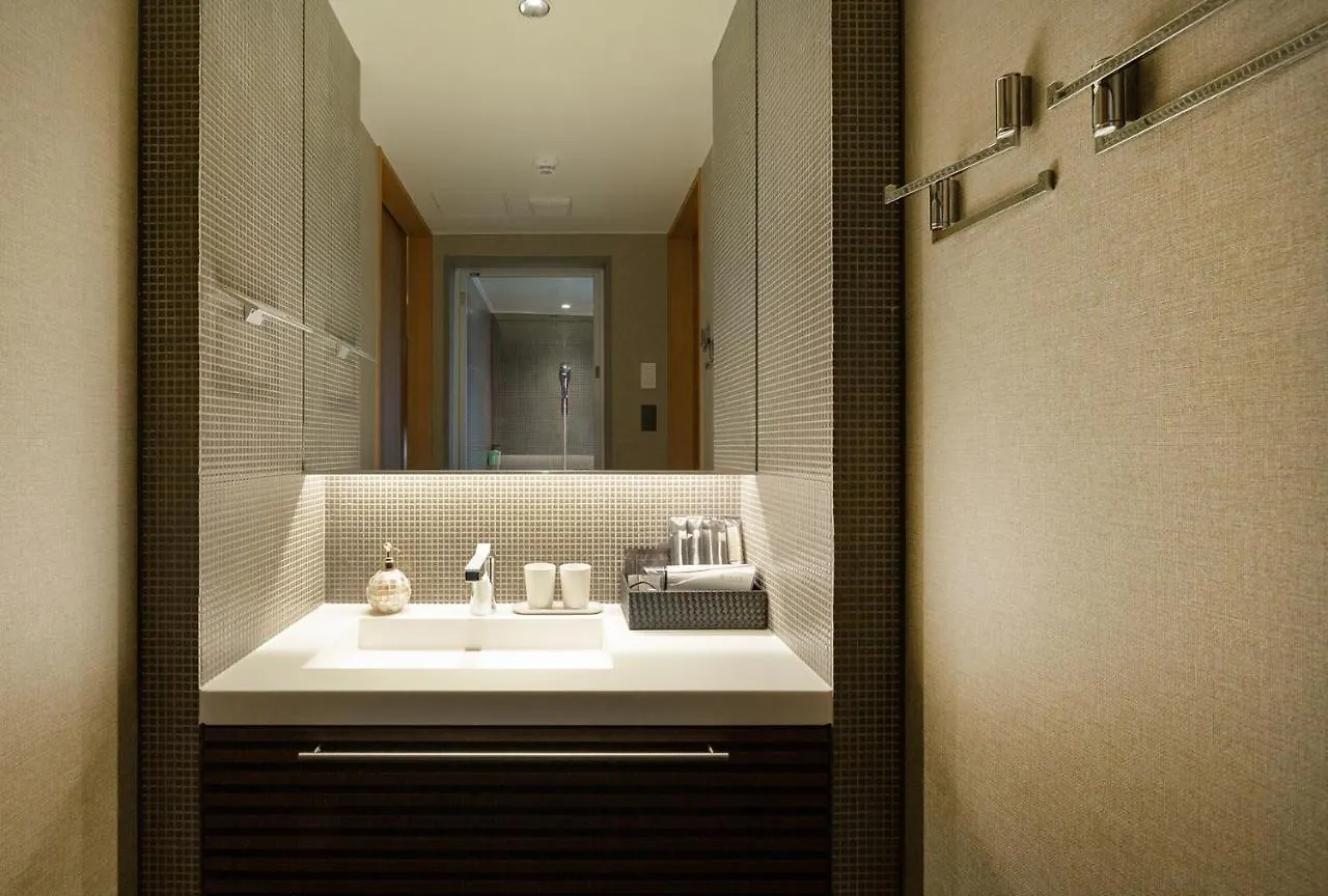 Hotel Material Fuchomae Kyōto 3*,  Giappone