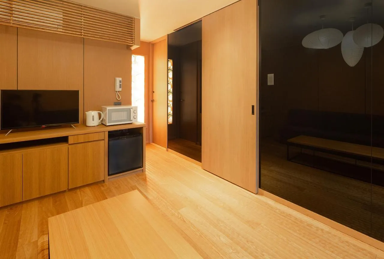 Hotel Material Fuchomae Kyōto 3*,  Giappone