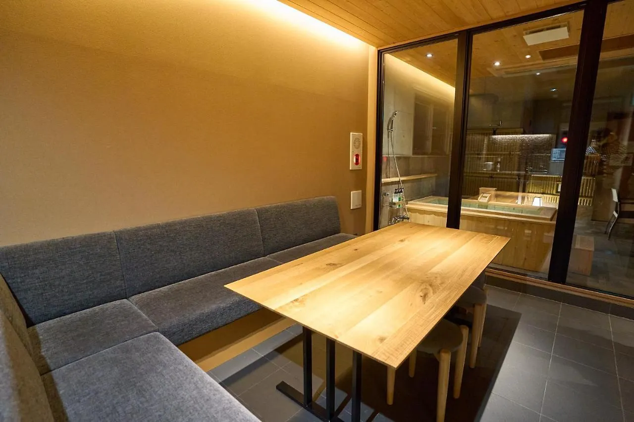 Hotel Material Fuchomae Kyōto